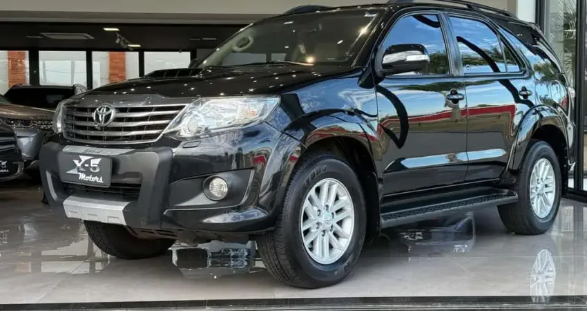 Toyota Hilux sw4 2014 3.0 srv 4x4 7 lugares 16v turbo intercooler diesel 4p automático