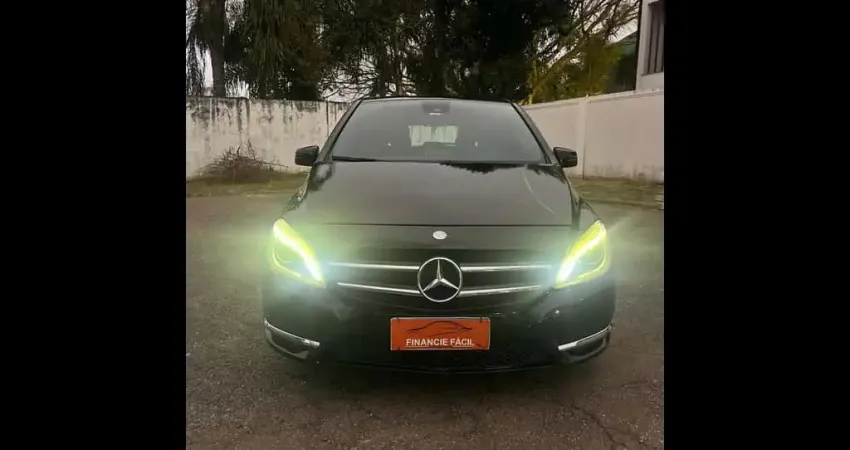 MERCEDES-BENZ B200CGI 2013