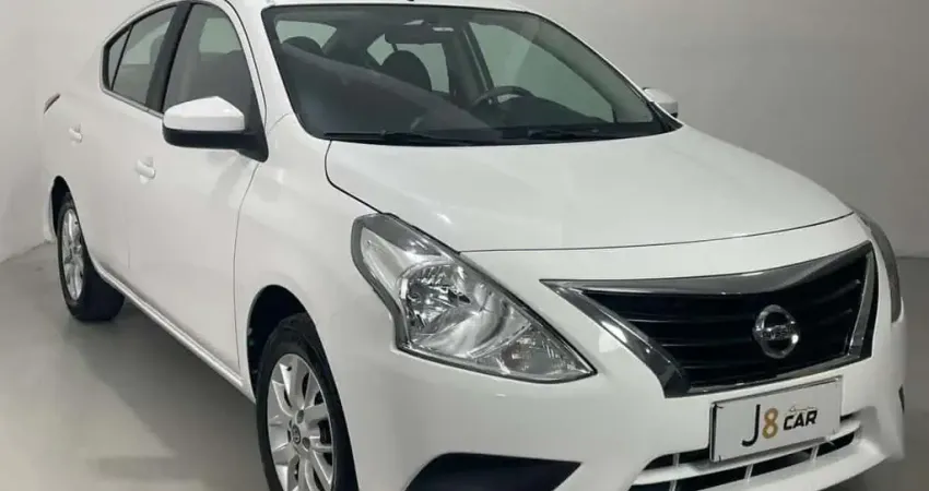 NISSAN VERSA 16SV CVT 2018