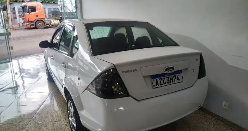Fiesta sedan cless 1.6