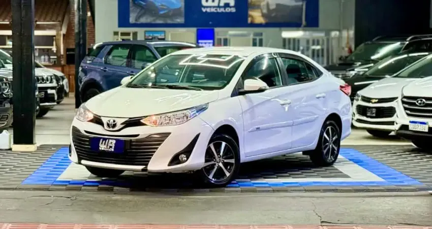 TOYOTA YARIS SEDAN XS 1.5 AUT 2020