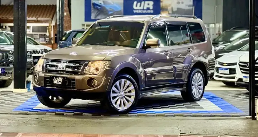 MITSUBISHI PAJERO FULL HPE 3.2 D 2013