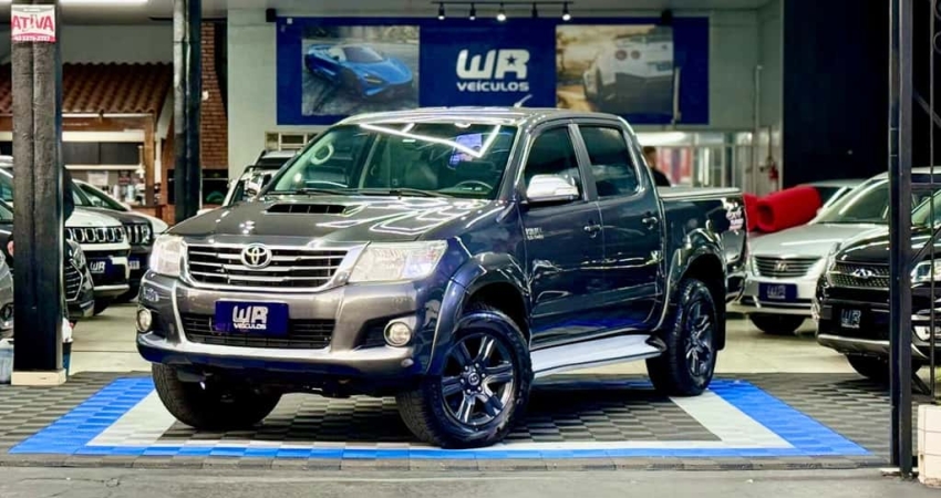 TOYOTA HILUX CD 4X4 SRV 2012