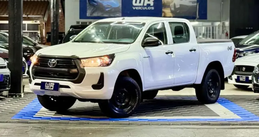 TOYOTA HILUX CD LOW 4X4 2022