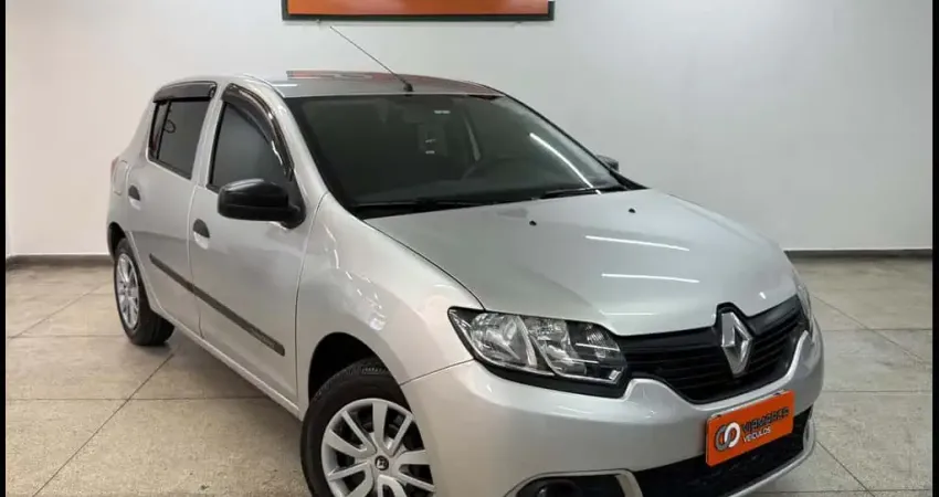 RENAULT SANDERO AUTH 10 2015