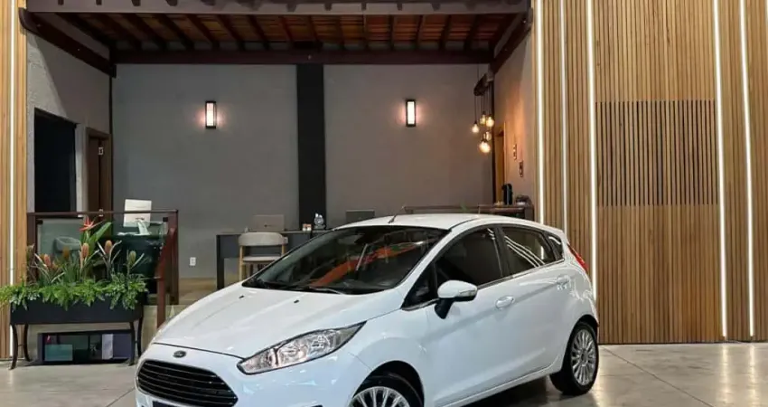 FORD FIESTA 1.0 ECOBOOST TITANIUM PLUS HATCH 12V GASOLINA 4P POWERSHIFT