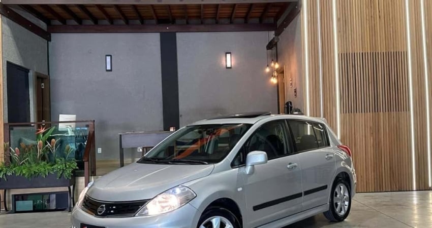 NISSAN TIIDA 1.8 SL 16V FLEX 4P MANUAL