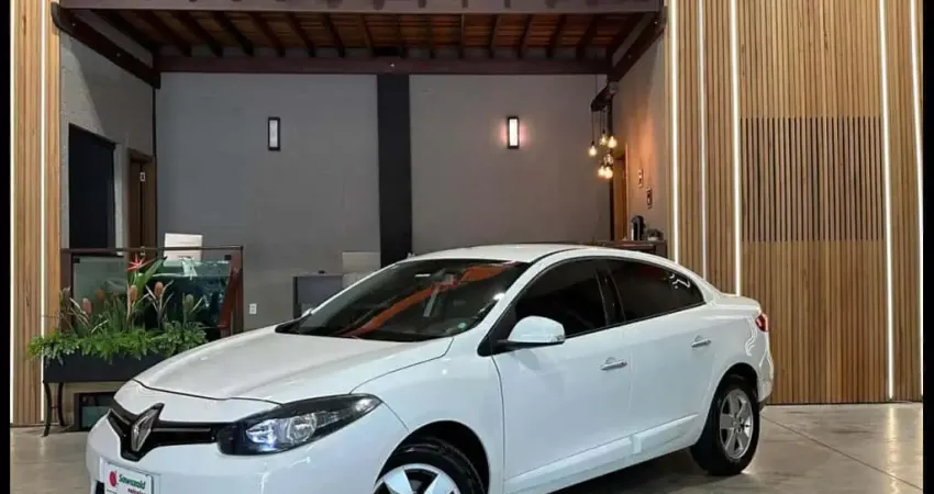 RENAULT FLUENCE 2.0 DYNAMIQUE 16V FLEX 4P AUTOMÁTICO