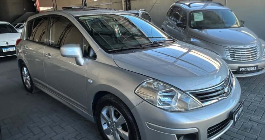 NISSAN TIIDA 1.8 SL 2012