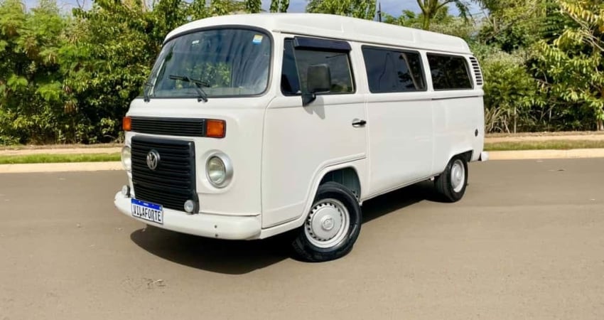 VOLKSWAGEN Kombi 1.4 FLEX STD
