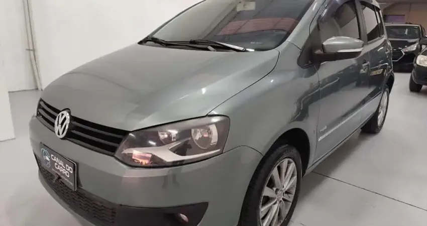 Volkswagen Fox Volkswagen VW/FOX 1.6 PRIME GII - Cinza - 2010/2011
