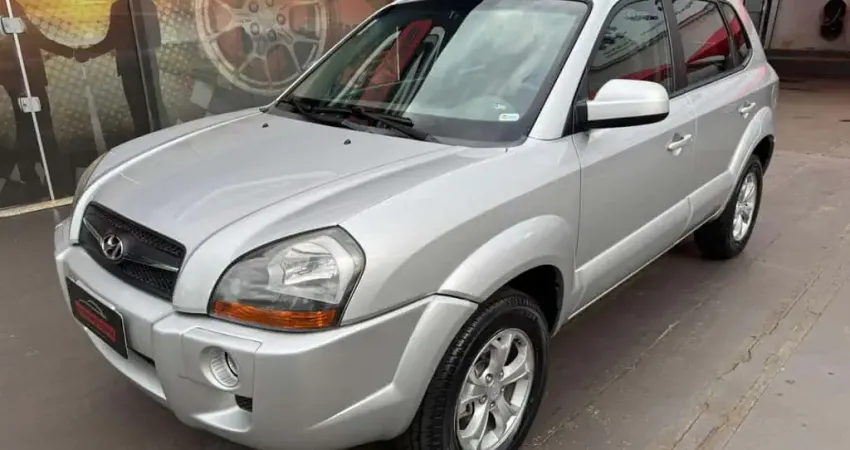 Hyundai Tucson GLS aut 2016 - Prata - 2015/2016