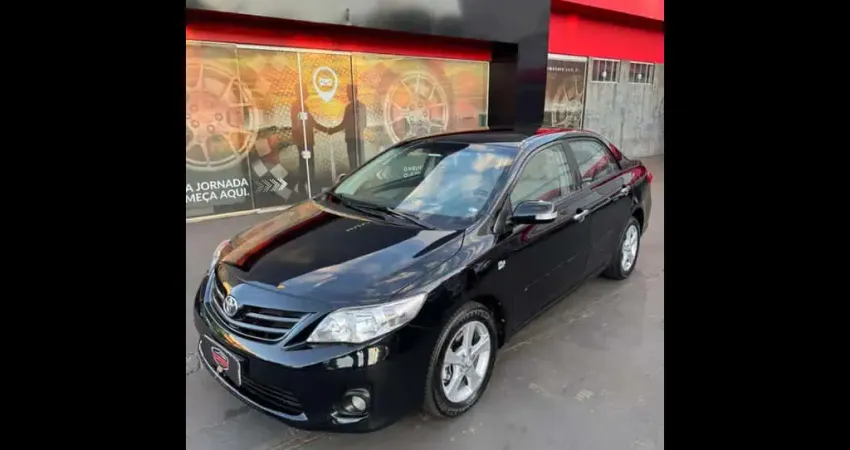 Toyota Corolla XEi 2.0 Flex aut 2013 - Preta - 2012/2013