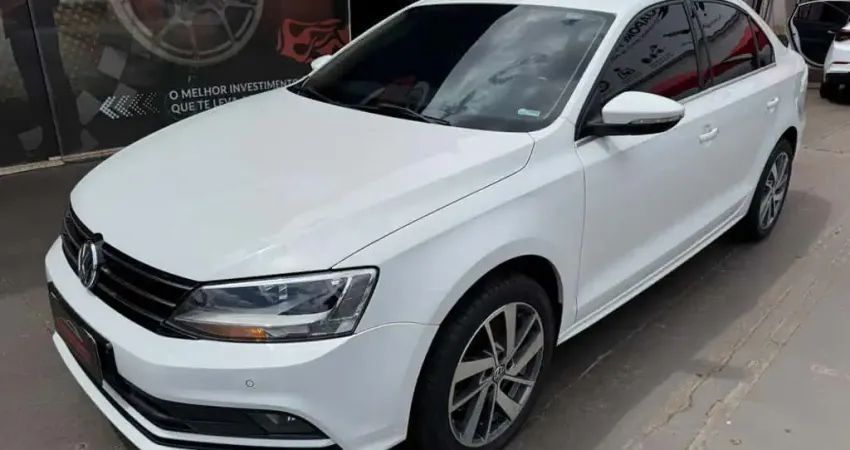 Volkswagen Jetta Highline 2.0 TSI 2015  - Branca - 2015/2015