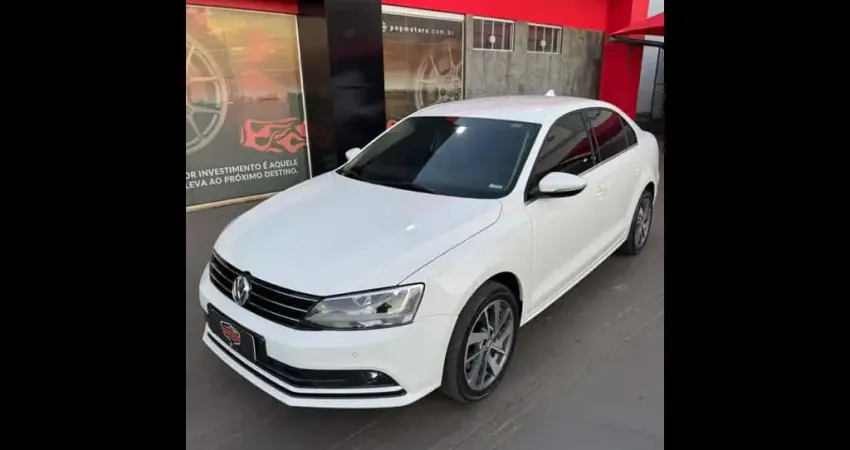 Volkswagen Jetta Highline 2.0 TSI 2015  - Branca - 2015/2015