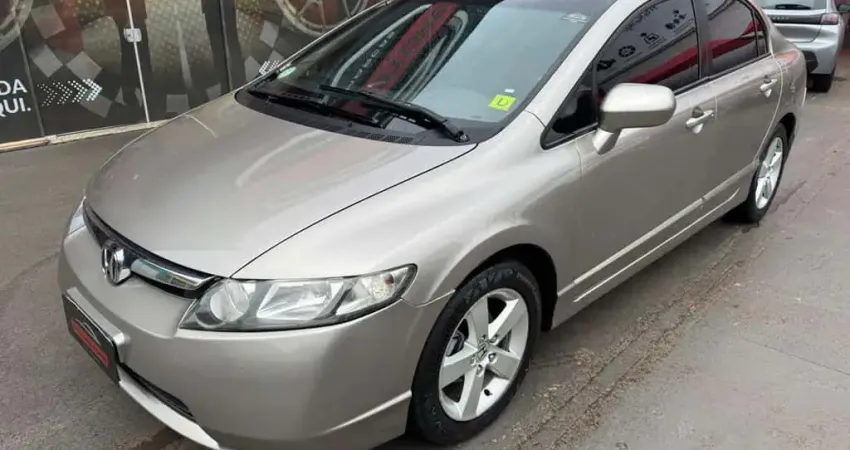 Honda Civic LXS AUT - Dourada - 2008/2008