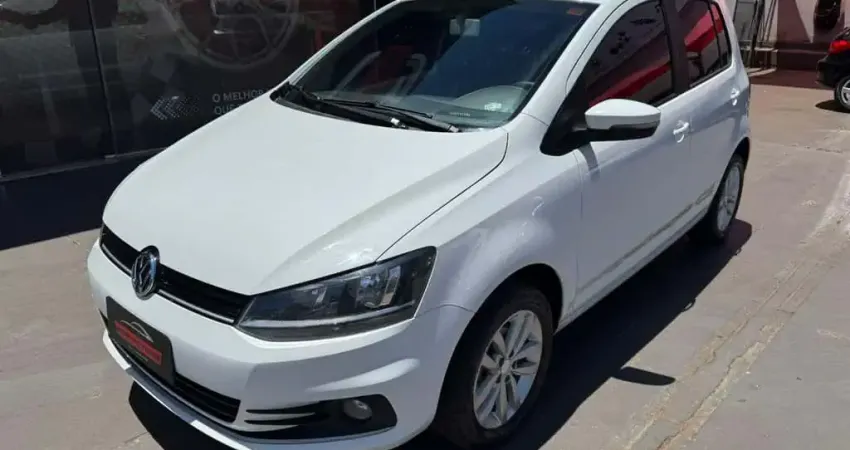 Volkswagen Fox Connect 1.6 Flex 2019  - Branca - 2018/2019