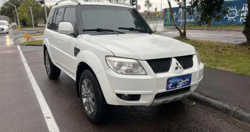 MITSUBISHI PAJERO TR4 FL 2WD HP 2013