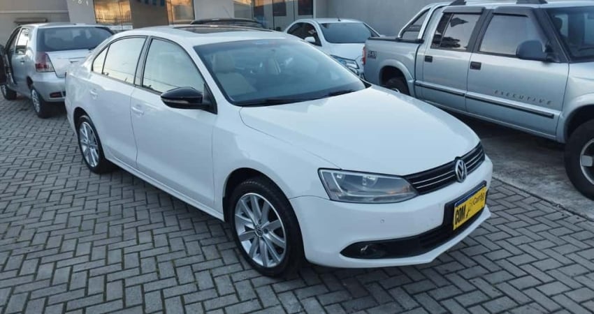 VOLKSWAGEN JETTA 2.0 2014