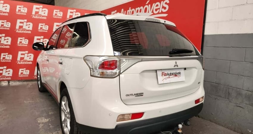 Mitsubishi Outlander 2015 3.0 gt 4x4 v6 24v gasolina 4p automático