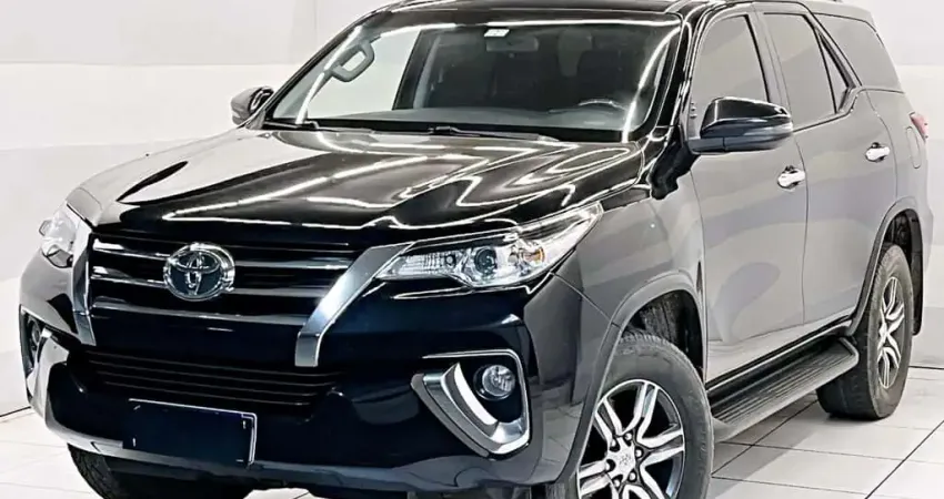 Toyota Hilux sw4 2019 2.7 srv 7 lugares 4x2 16v flex 4p automático