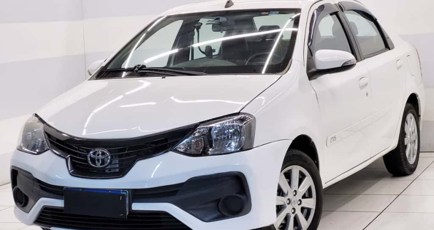 Toyota Etios 2019 1.5 x plus sedan 16v flex 4p automático