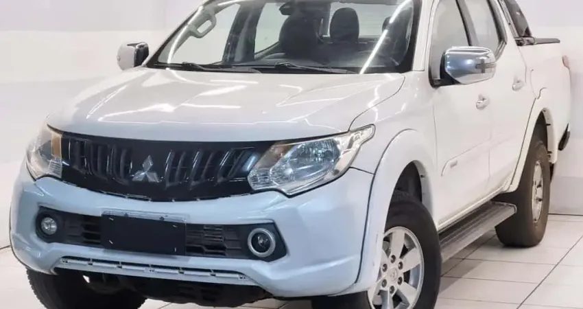 Mitsubishi L200 triton 2018 2.4 16v turbo diesel sport hpe cd 4p 4x4 automático
