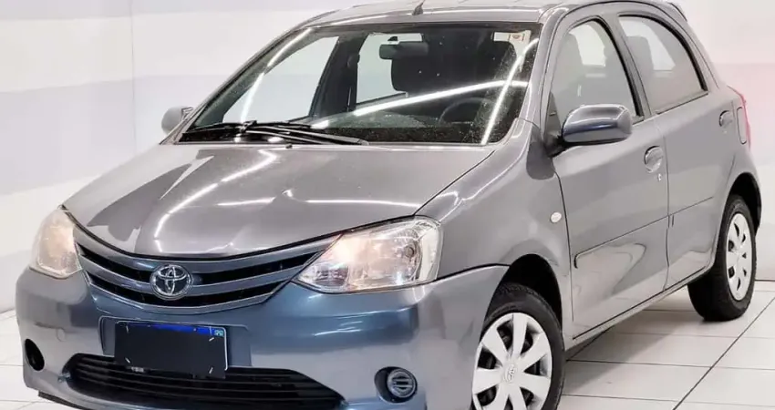 Toyota Etios 2013 1.3 xs 16v flex 4p manual