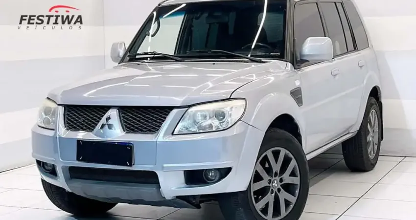 Mitsubishi Pajero tr4 2013 2.0 4x2 16v 140cv flex 4p automático