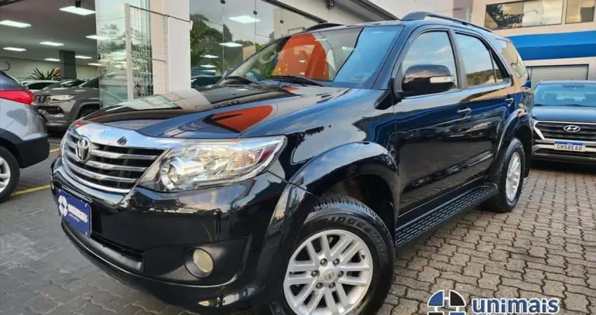 TOYOTA HILUX SW4 2.7 SR 7 LUGARES 4X2 16V FLEX 4P AUTOMÁTICO