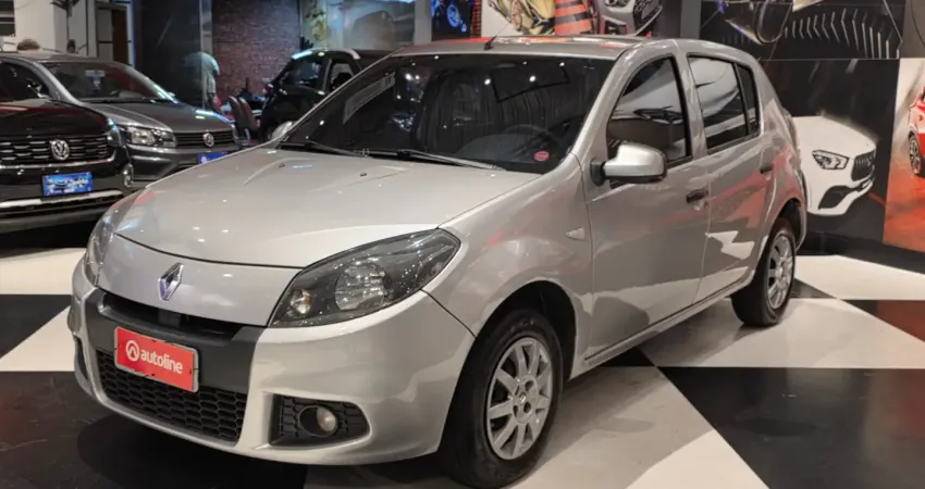 Sandero Expression 1.0 2014 – Espaço e conforto com ótimo custo-benefício!