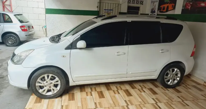 NISSAN LIVINA TECNOLOGIA DE PONTA,CONFORTO TOTAL !!!! 