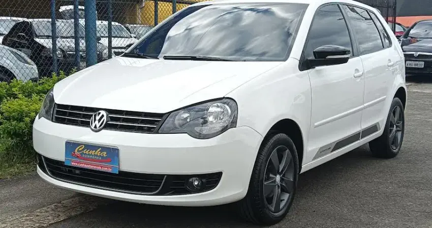 VW POLO SPORTLINE 1.6 MANUAL