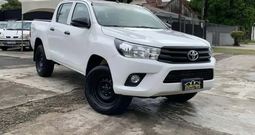 TOYOTA HILUX 2.8 STD 4X4 CD 2017