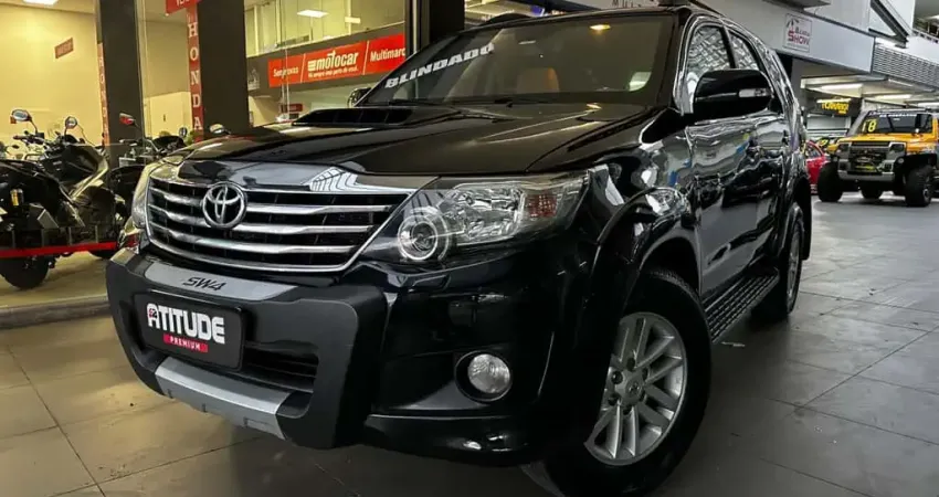 Toyota Hilux sw4 2013 3.0 srv 4x4 7 lugares 16v turbo intercooler diesel 4p automático