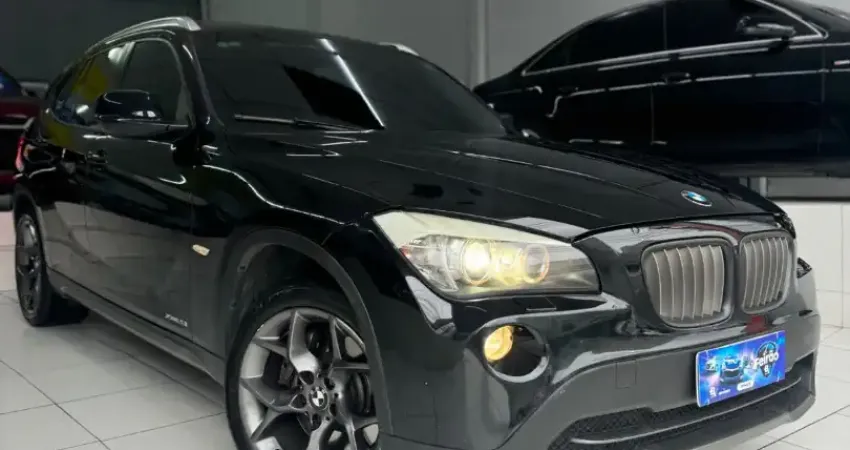 *BMW X1 28i 2012*  *TETO SOLAR E INTERIOR CARAMELO*   KM: 98.000   Venha nos fazer uma visita Av. In