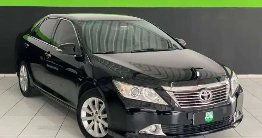 TOYOTA CAMRY 3.5 XLE V6 24V GASOLINA 4P AUTOMÁTICO