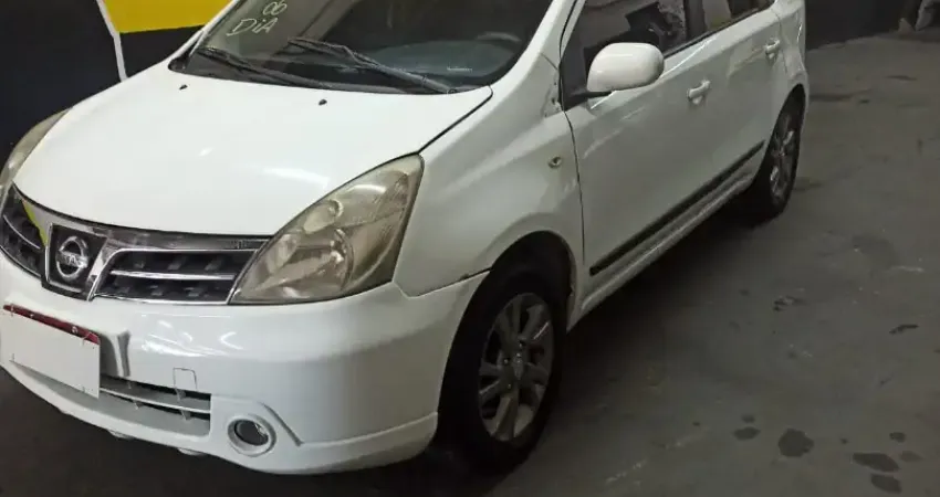 LIVINA SL 1.8 AUTOMATICA
