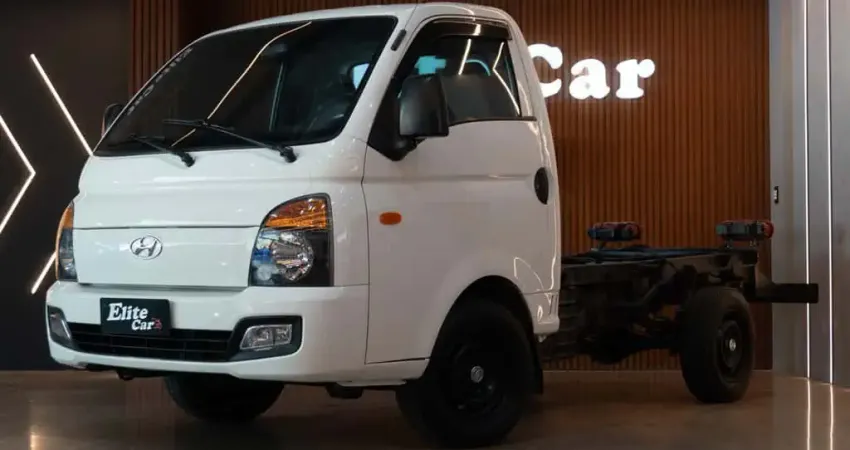 Hyundai Hr 2014 2.5 longo sem caçamba 4x2 16v 130cv turbo intercooler diesel 2p manual