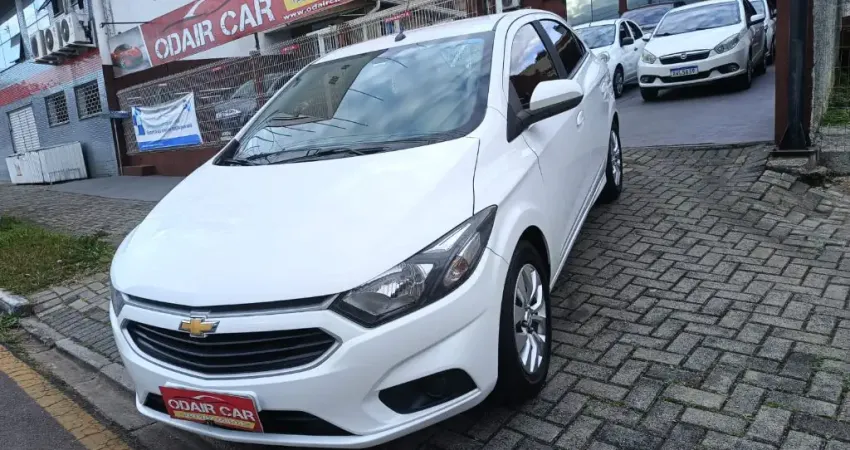 ONIX LT 1.4 COMPLETO:AIR BAG, ALARME, AR CONDICIONADO, AR QUENTE, DIREÇÃO HIDRÁULICA, TRAVAS ELÉTRIC
