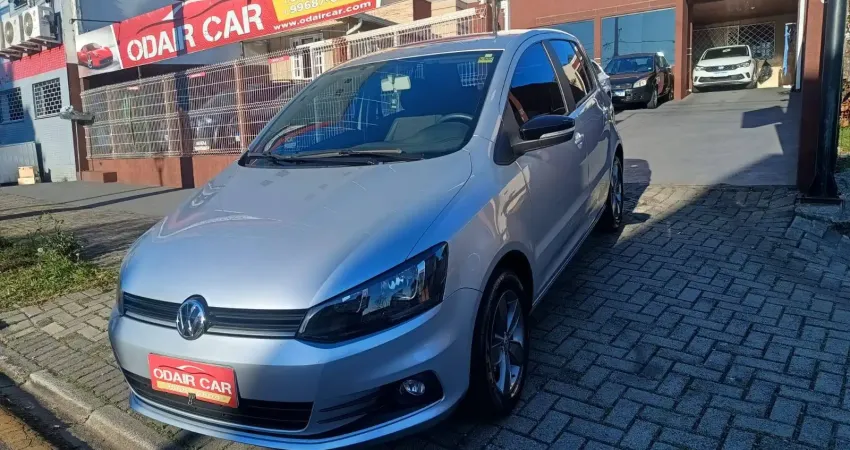 FOX CONNECT MB 1.6, CARRO COMPLETO E BAIXO KM. FINANCIO E PARCELO NO CARTÃO DE CRÉDITO.