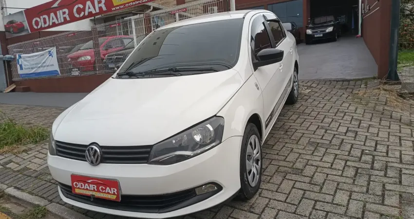 VOYAGE 1.6 COMPLETO - CARRO REVISADO.  FINANCIO E PARCELO NO CARTÃO DE CRÉDITO.