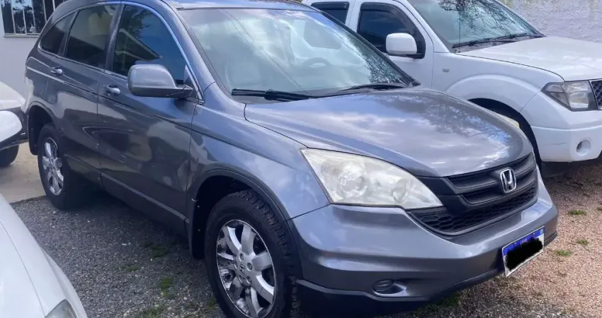 Honda CR-V LX 2.0 16V – Conforto, Espaço e Confiança na Estrada