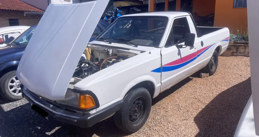 Ford Pampa 1.6 GL 8V CS – Clássica e Confiável 