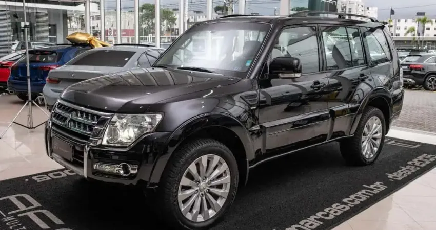 MITSUBISHI PAJERO FULL HPE 3.2TDI 200CV 4WD 7L C/TETO AUT./2019