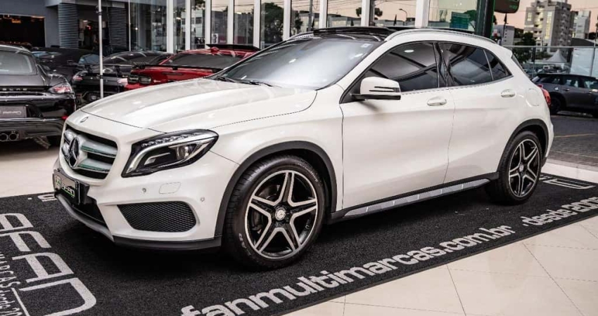 MERCEDES-BENZ GLA250 SPORT 2.0T 211CV C/TETO AUT./2017