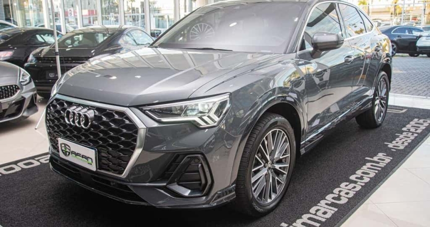 AUDI Q3 SPORTBACK PERFORMANCE BLACK 2.0TFSI 231CV QUATTRO C/TETO AUT./2024