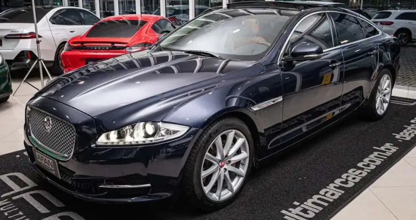 JAGUAR XJ PORTFOLIO 3.0 340CV C/TETO AUT./2015