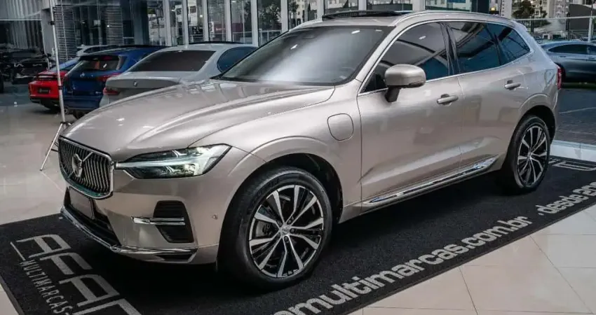 VOLVO XC60 T8 ULTIMATE 2.0T 462CV AWD C/TETO AUT./2023 (HYBRID)
