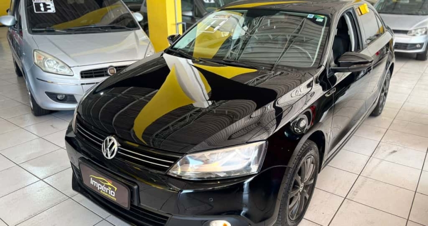 Volkswagen Jetta Flex Automático